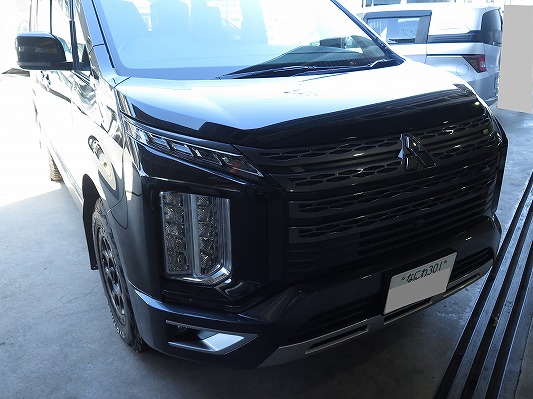 大阪市　デリカD5　後期型　令和4年2月　CV1W　　11万1千Ｋｍ　前編。　                    　　  ドライアイス洗浄＆ATF交換　＆マルチサーブを含むおススメ！オプション整備